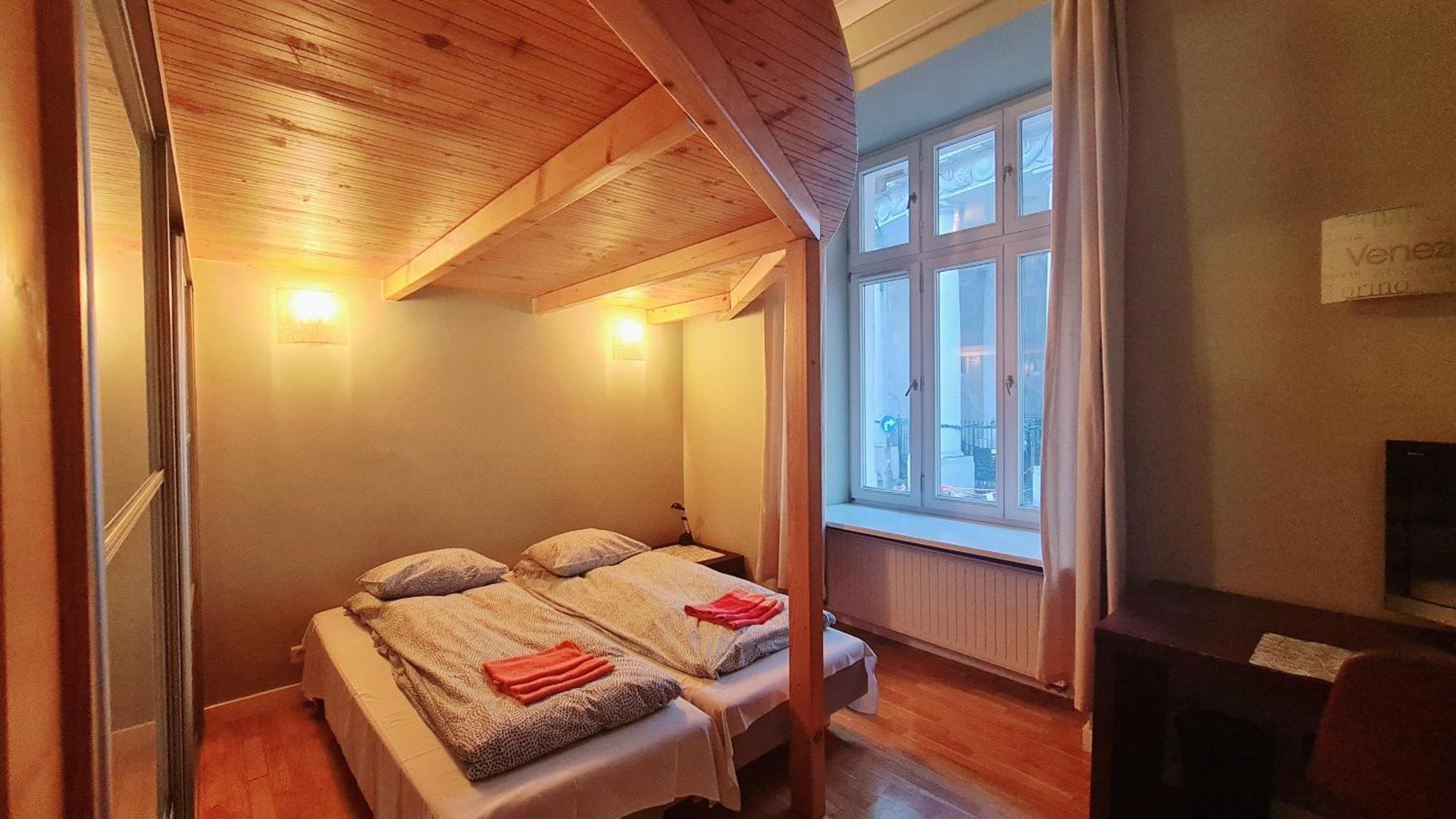 Bright&Comfy Apt -Few Min To Main Square คราคูฟ ภายนอก รูปภาพ